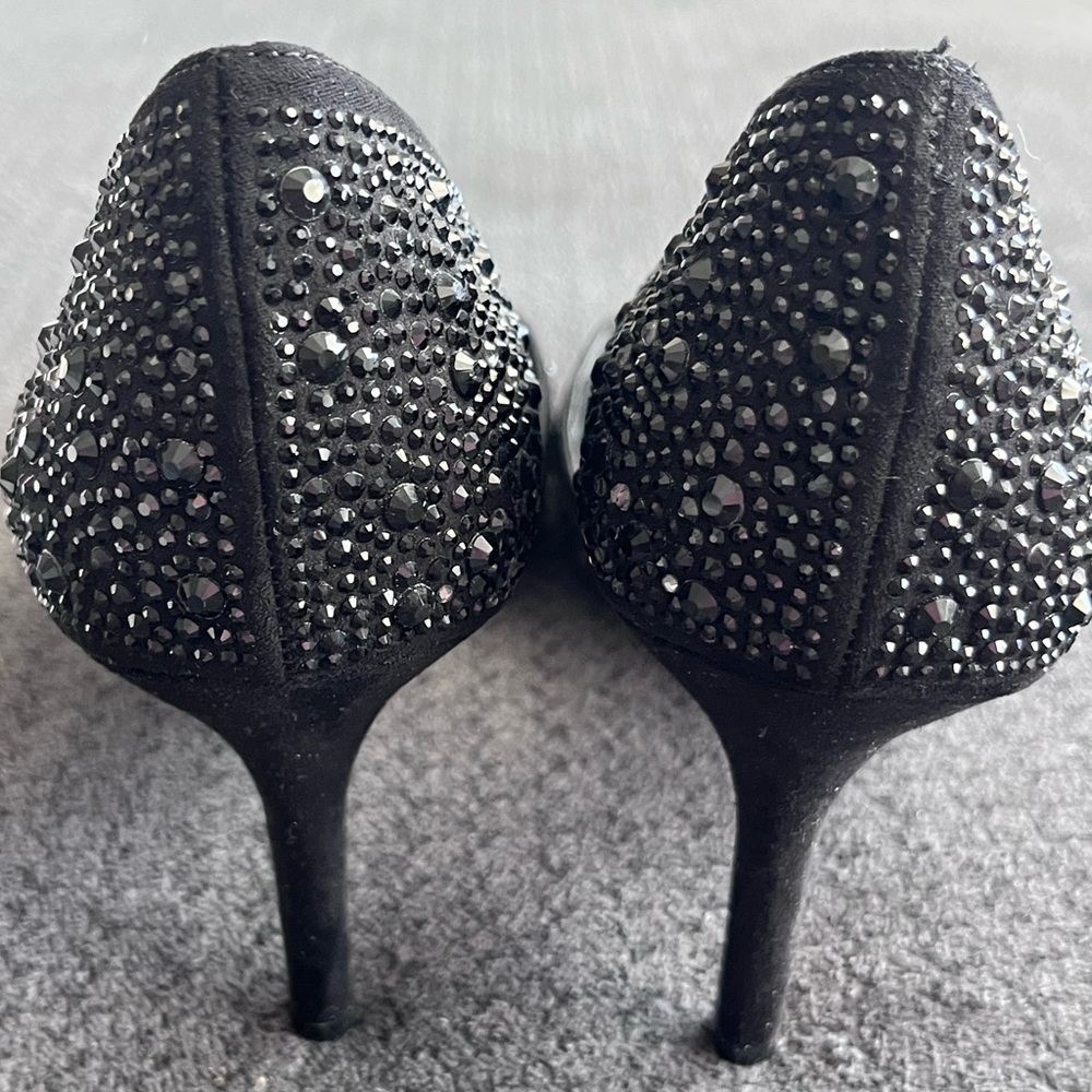White House Black Market Ella Ombré Embellished High Heel Pumps, Size 7 - Picture 5 of 11